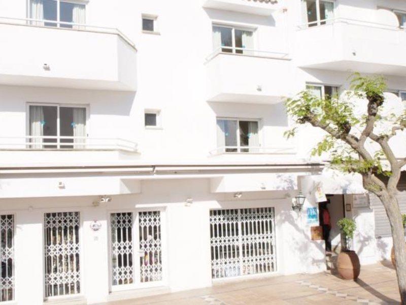 Hostal De La Caravel-La Cala D´Or Exteriör bild
