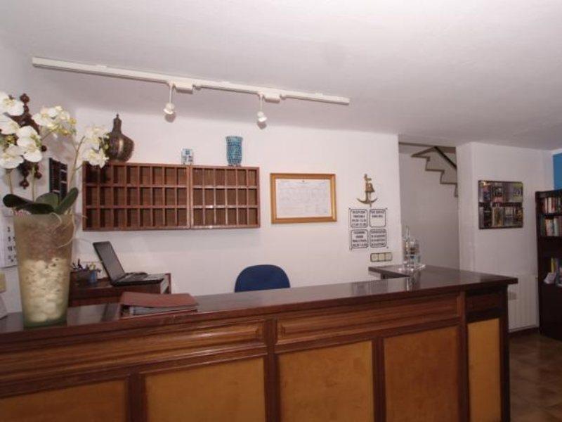 Hostal De La Caravel-La Cala D´Or Exteriör bild