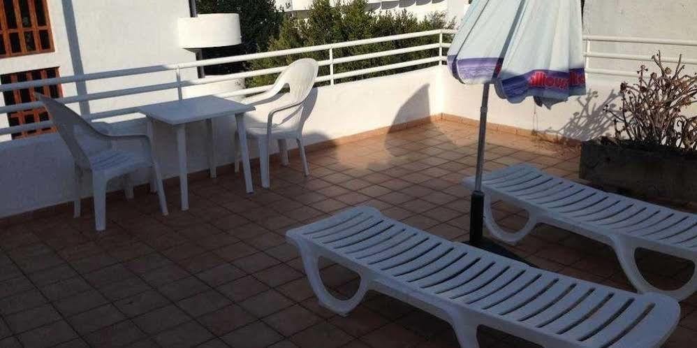 Hostal De La Caravel-La Cala D´Or Exteriör bild